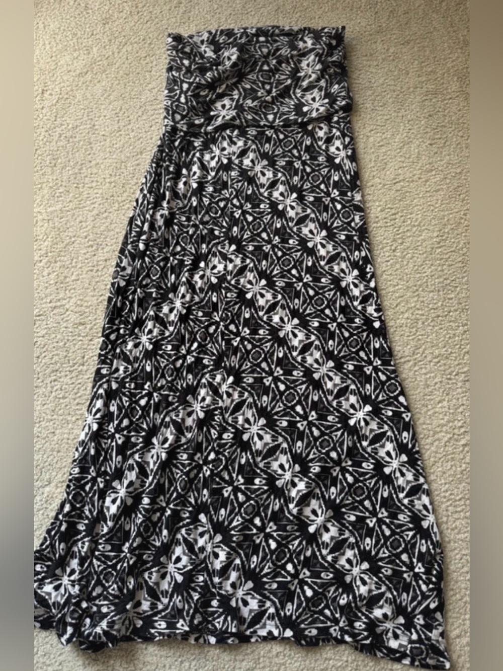 Buffalo David Bitton Black and White Printed Maxi Skirt